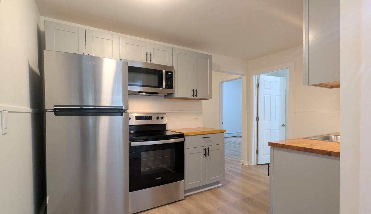 Apartment for rent at 23 Winthrop St, Augusta, ME 04330