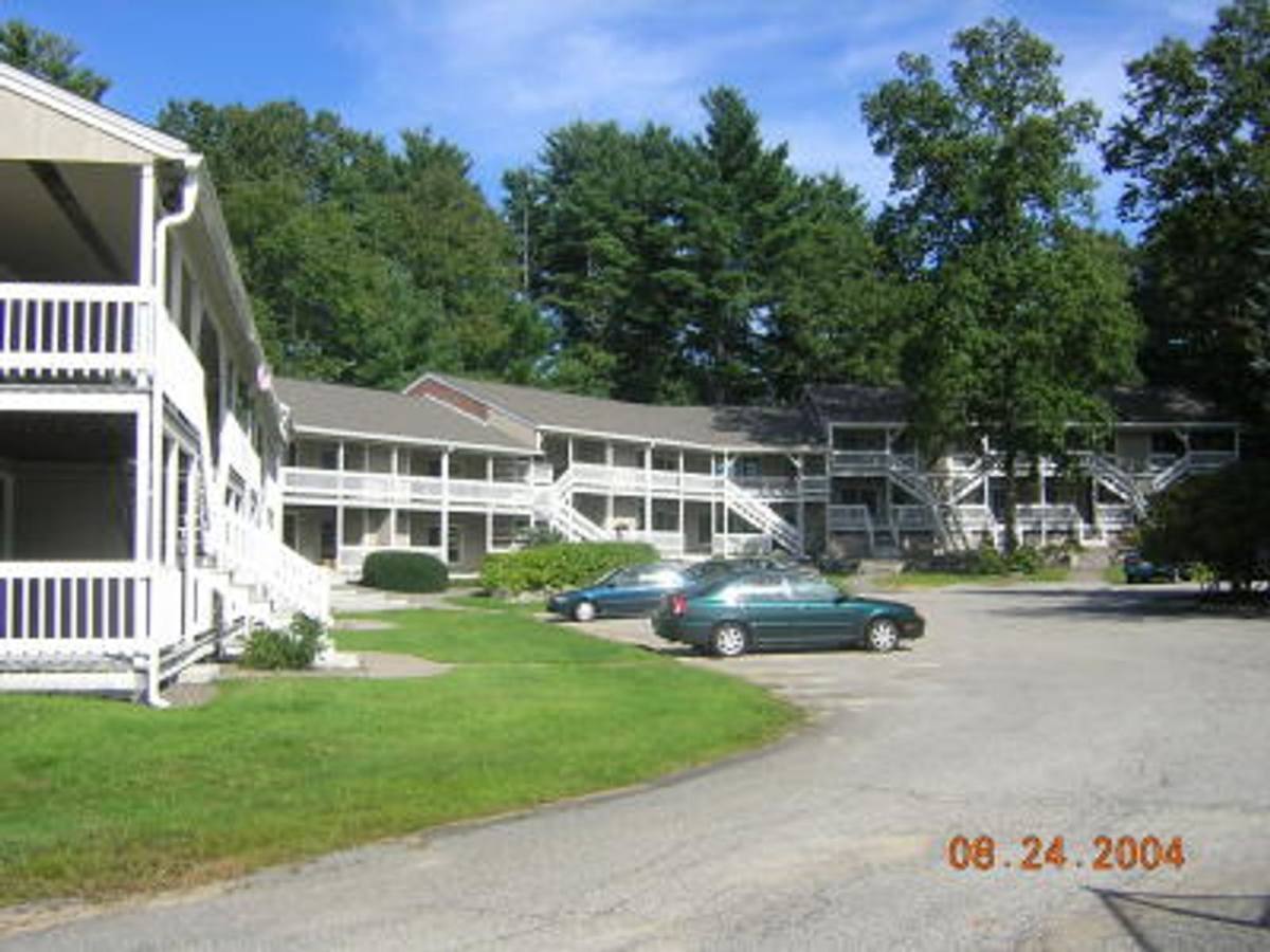 Apartment for rent at 12 Salmon St, Newmarket, NH 03857