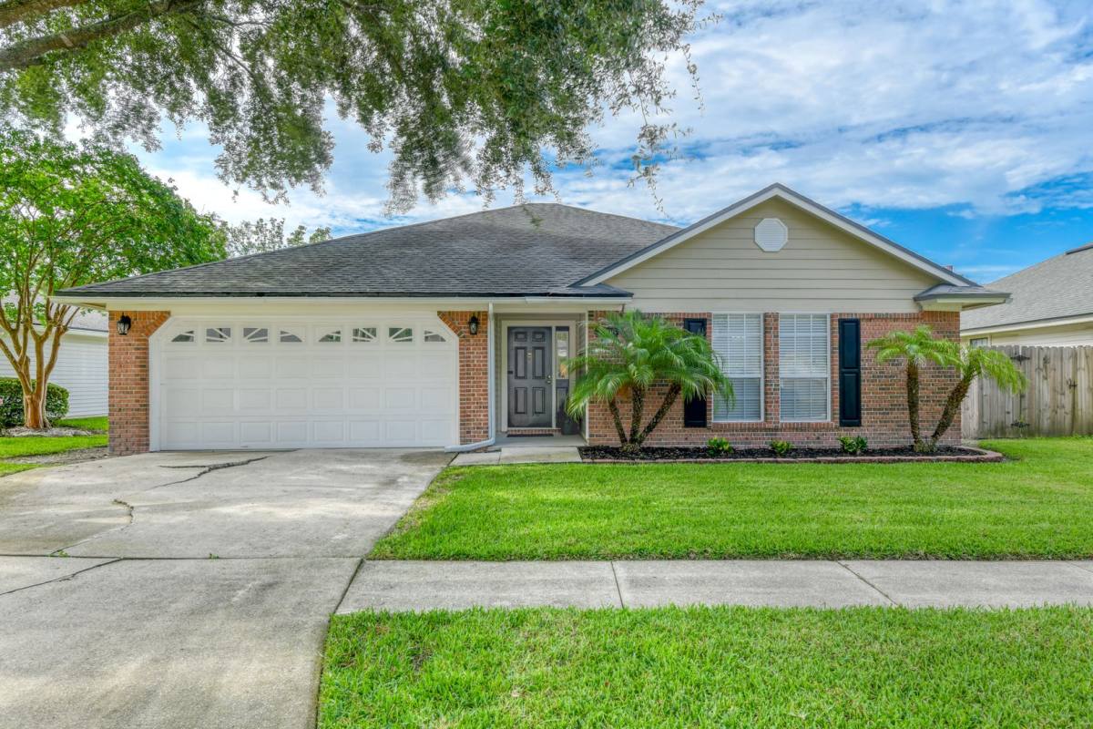 House for rent at 7596 Fawn Lake Dr N, Jacksonville, FL 32256