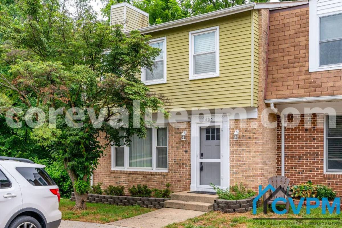 Townhouse for rent at 400 Colonial Ridge Lane, Arnold, MD 21012
