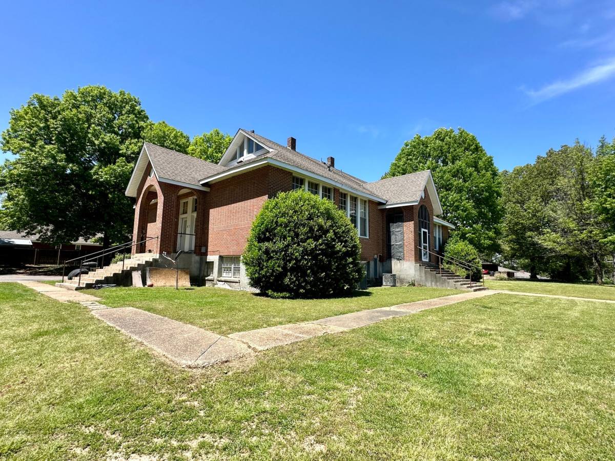 Apartment for rent at 517 Paragould Dr, Jonesboro, AR 72401