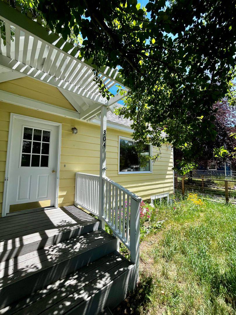 Apartment for rent at 304 S 12th Ave, Bozeman, MT 59715