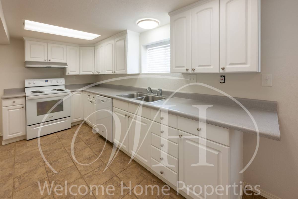Apartment for rent at 37 NW Evans Ave, College Place, WA 99324