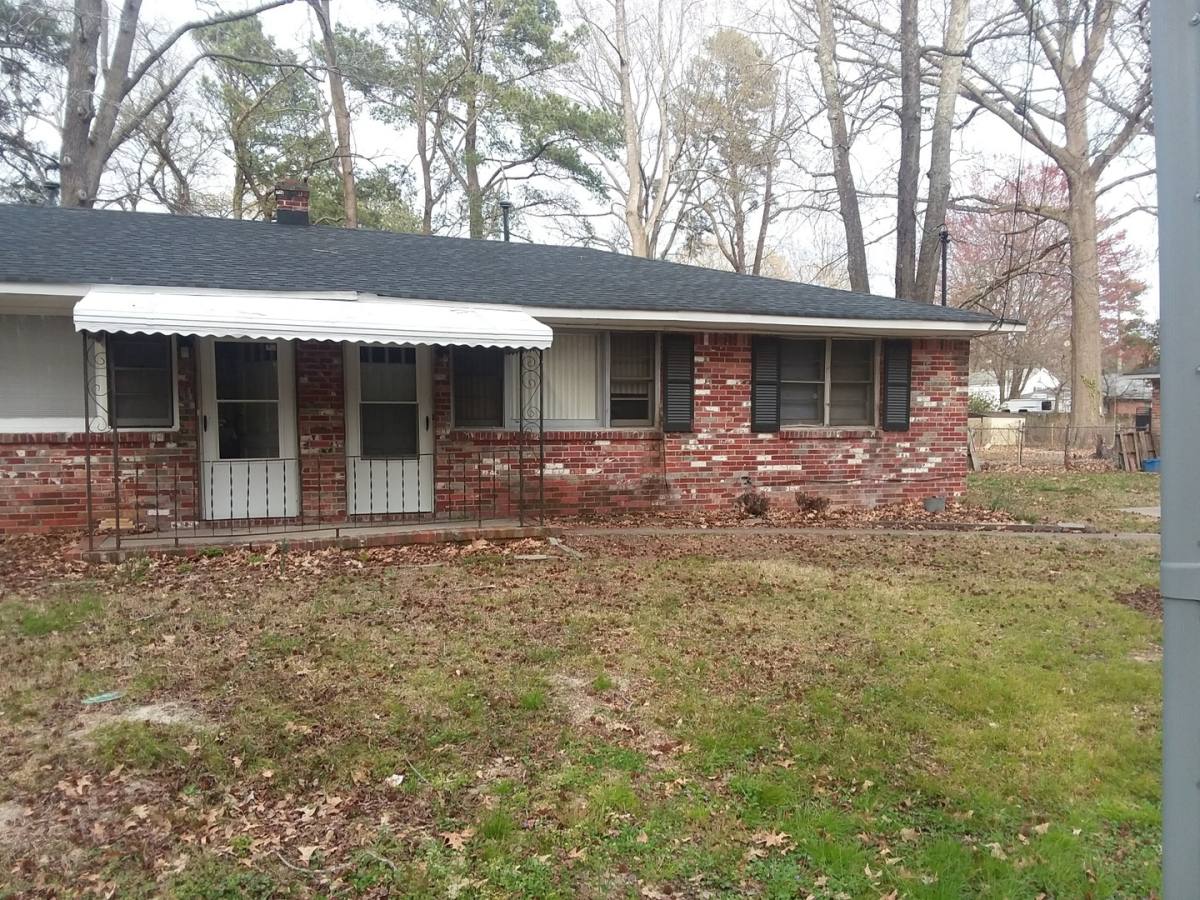 Townhouse for rent at 2108 Rokeby Ave, Chesapeake, VA 23320