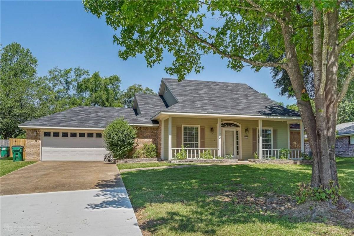 House for rent at 7839 Dogwood Trail, Haughton, LA 71037