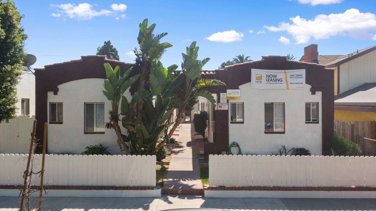 Apartment for rent at 2652 E 15th St, Long Beach, CA 90804