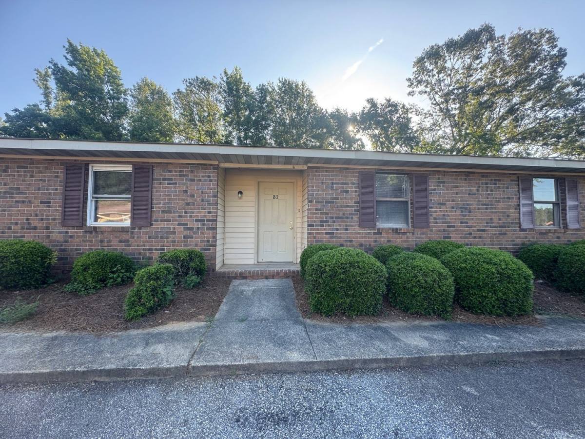 Apartment for rent at 1520 Parkway Court, Greenwood, SC 29646