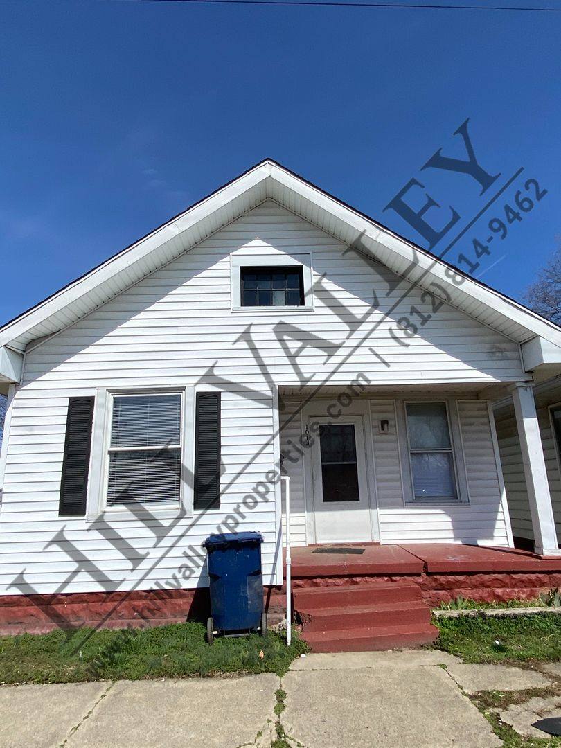 House for rent at 1014 3rd Ave, Terre Haute, IN 47807
