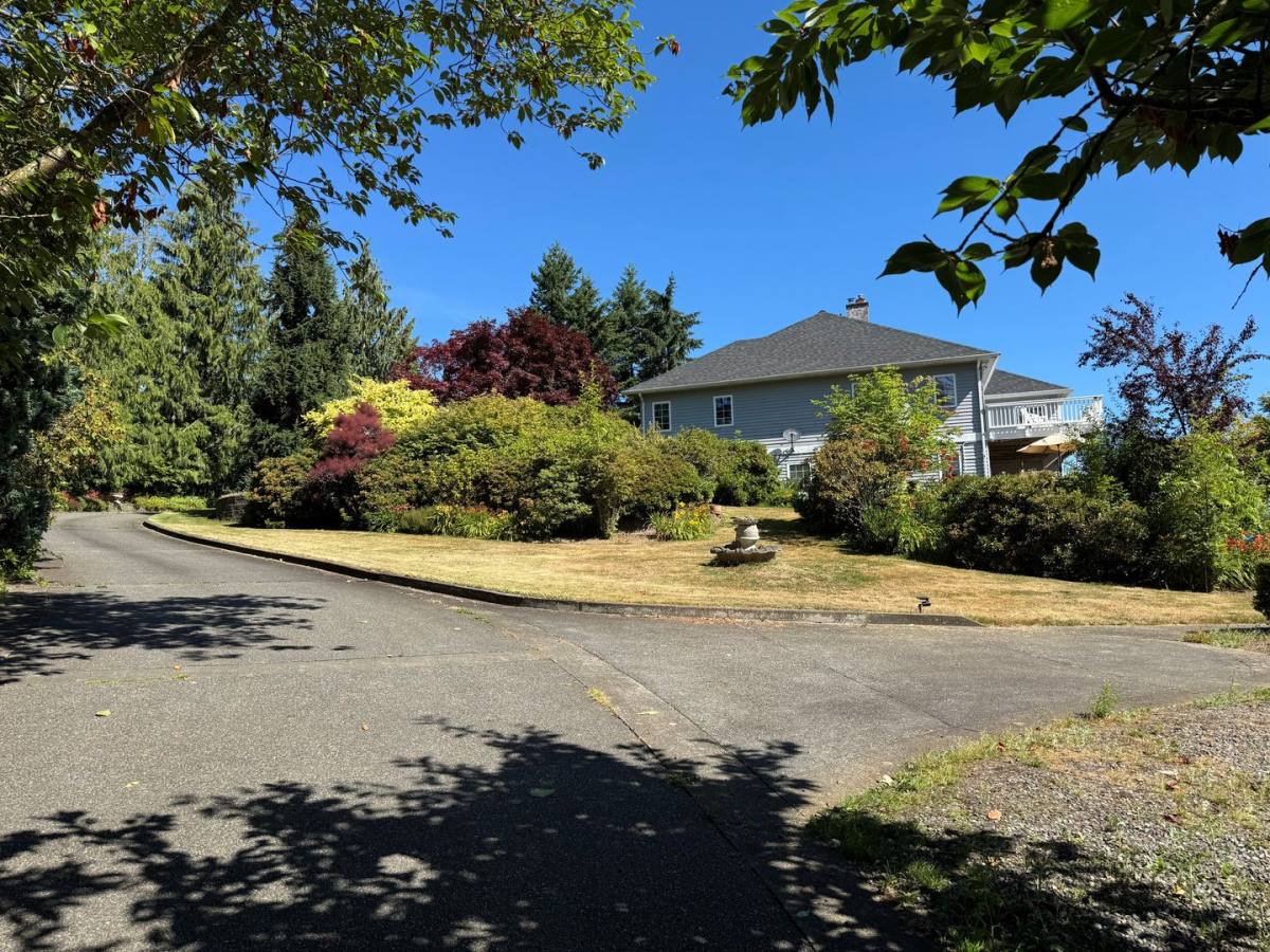 Apartment for rent at 2736 Stein Hill Lane, Custer, WA 98240