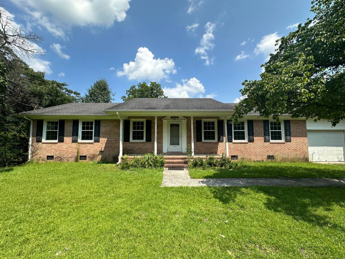 House for rent at 12013 Nc 210 S, Spring Lake, NC 28390