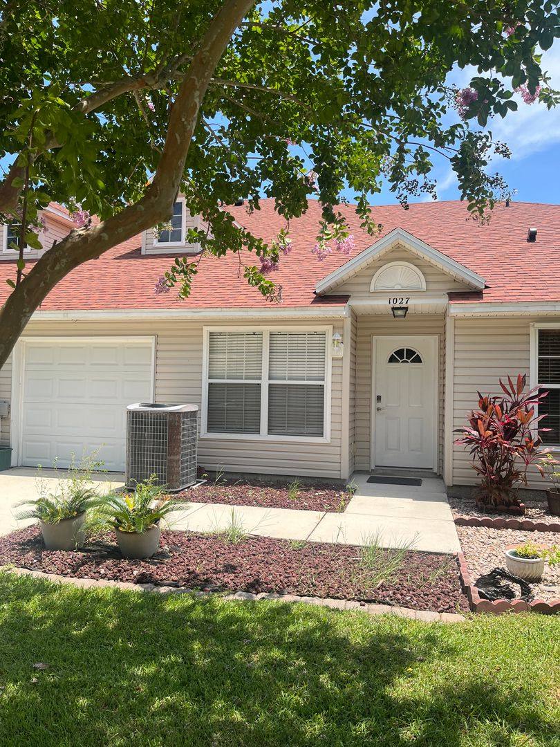 Townhouse for rent at 1027 Alabama Ave, Daytona Beach, FL 32117
