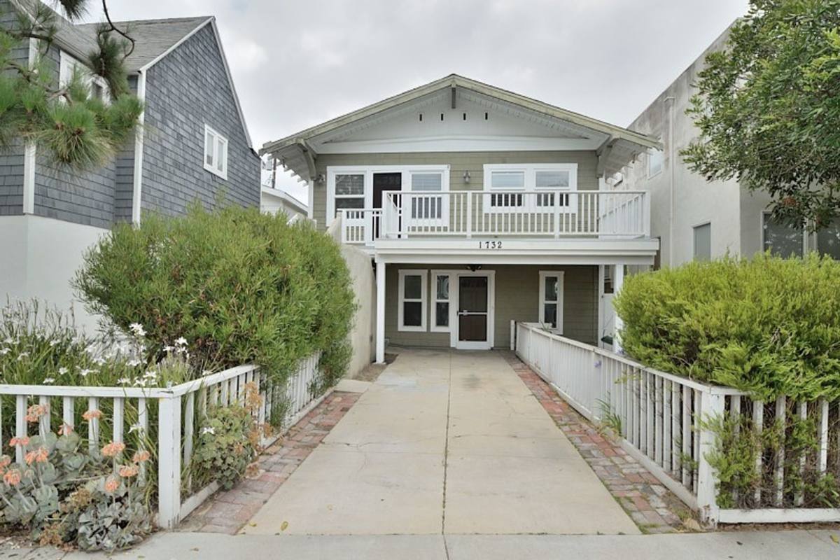 Apartment for rent at 1732 Monterey Bl, Hermosa Beach, CA 90254