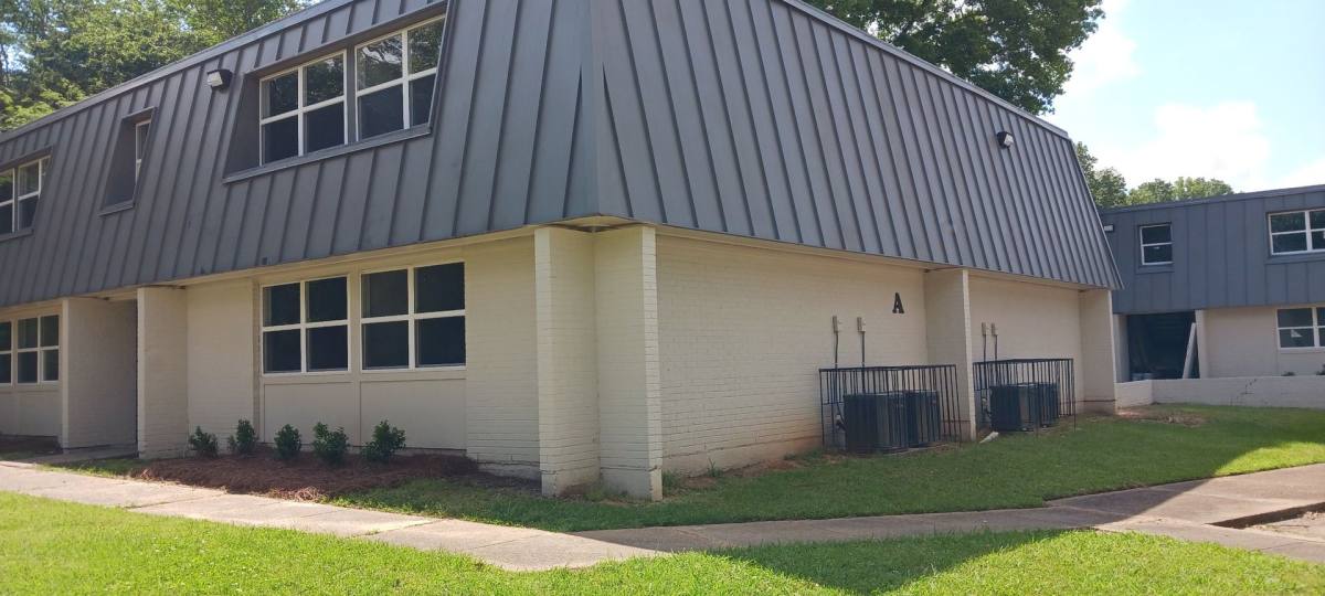 Apartment for rent at 433 Meadowlark Dr, Canton, MS 39046
