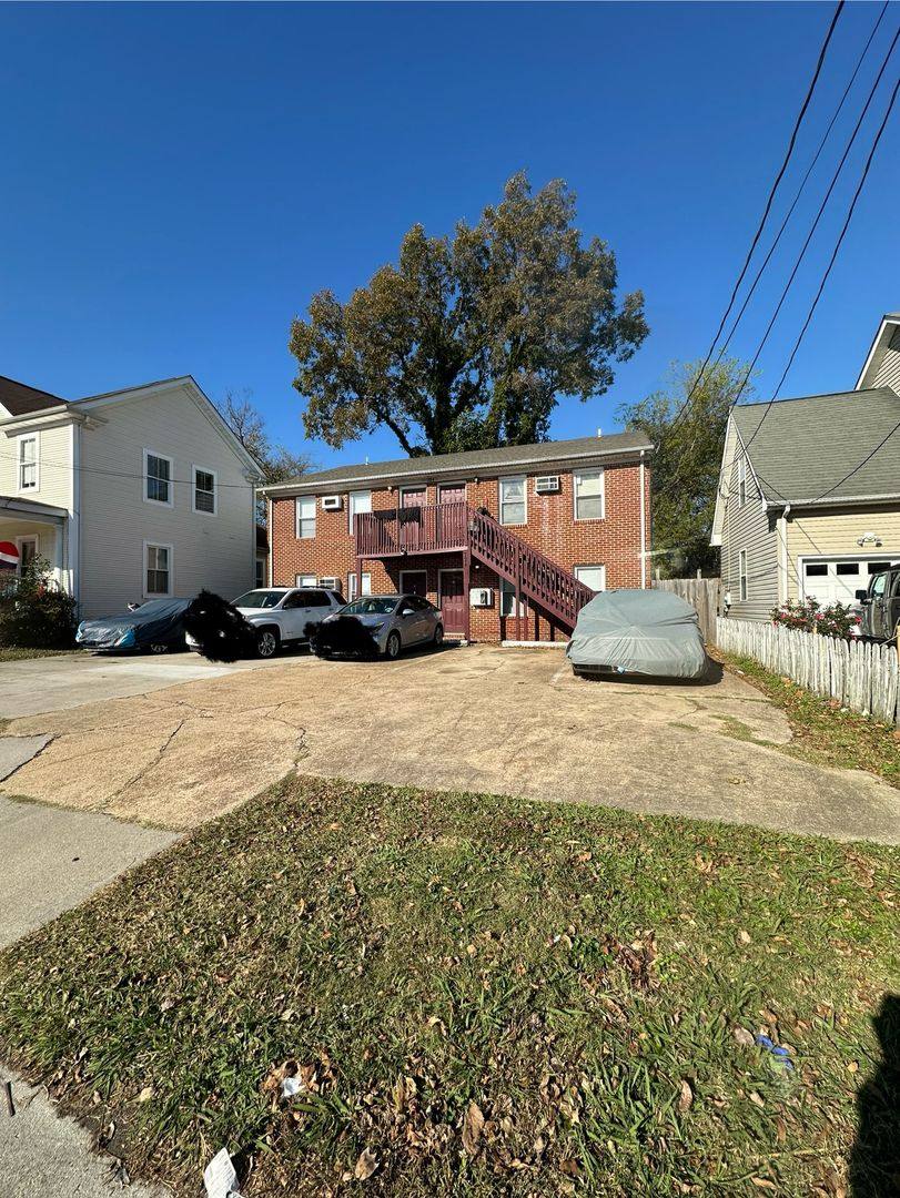 Apartment for rent at 724 W 35th St, Norfolk, VA 23508