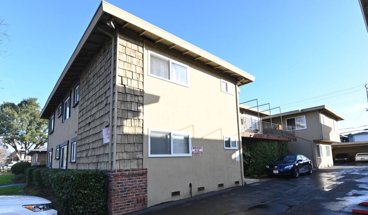 Apartment for rent at 3176 Cadillac Dr, San Jose, CA 95117