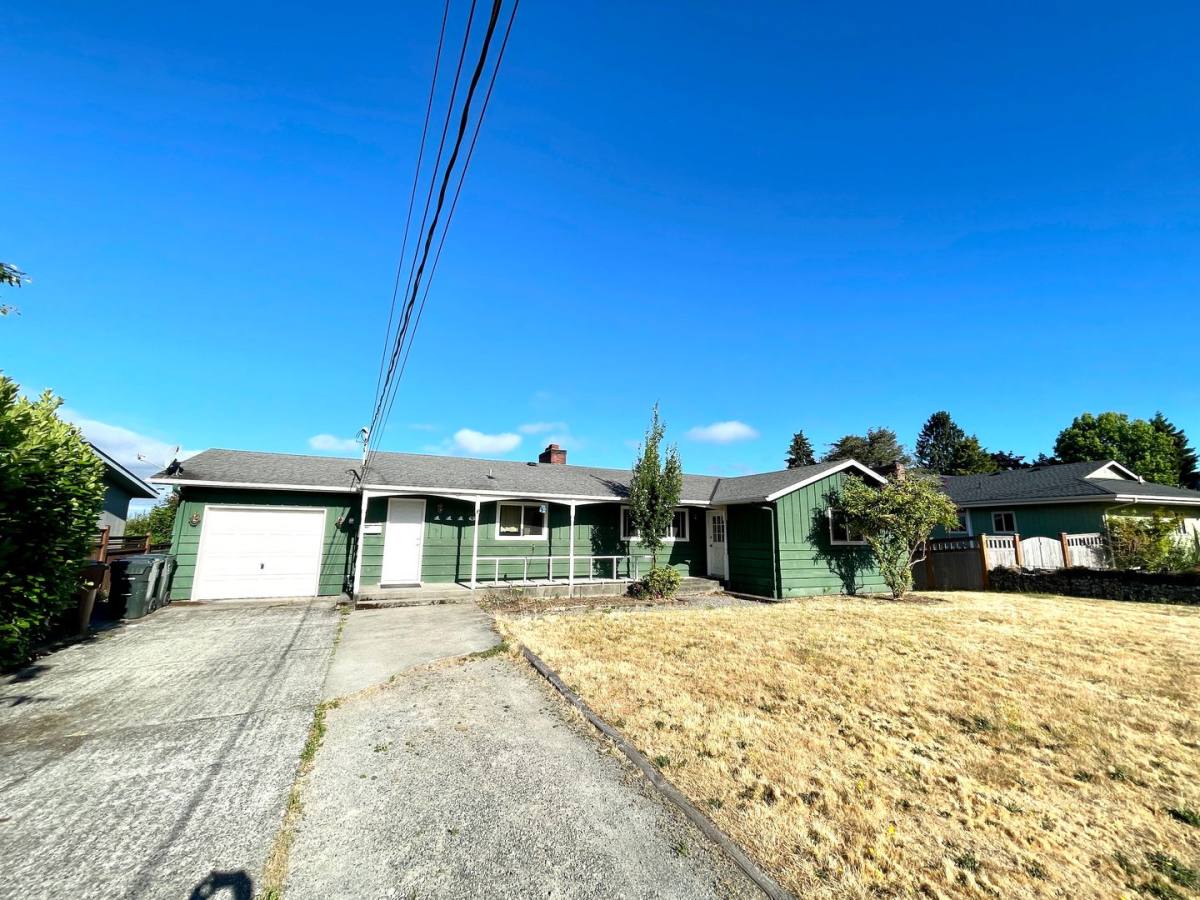 House for rent at 1116 N Skyline Dr, Tacoma, WA 98406