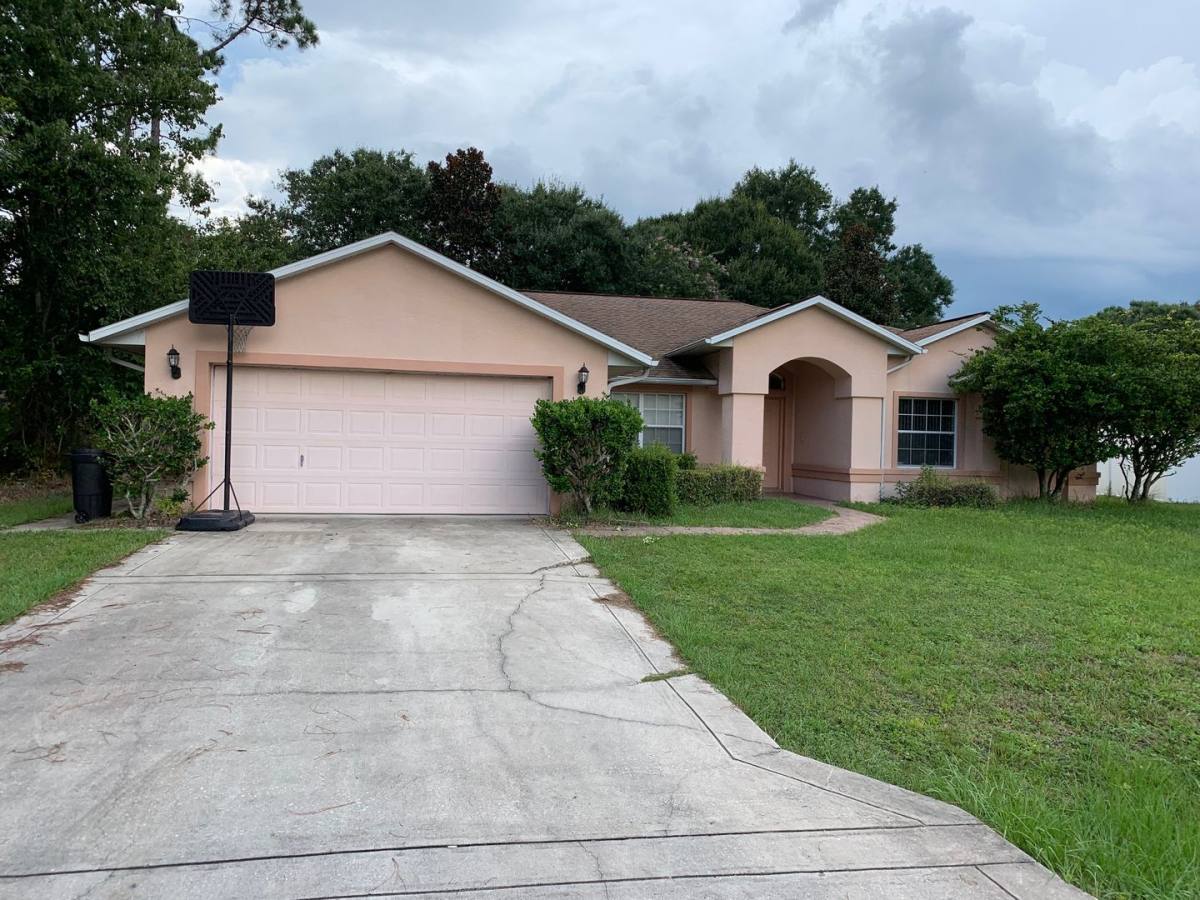 House for rent at 65 Brookside Lane, Palm Coast, FL 32137