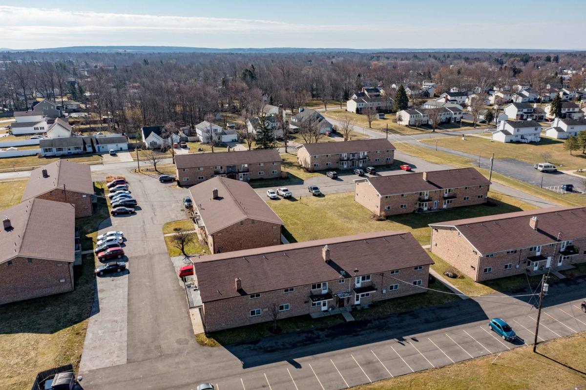 Apartment for rent at 121 Holiday Lane, Hamburg, NY 14075
