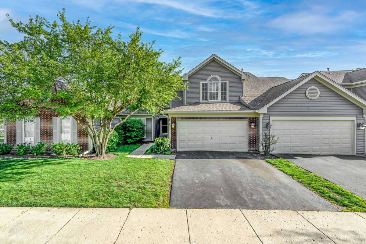 House for rent at 737 Bent Ridge Lane, Elgin, IL 60120