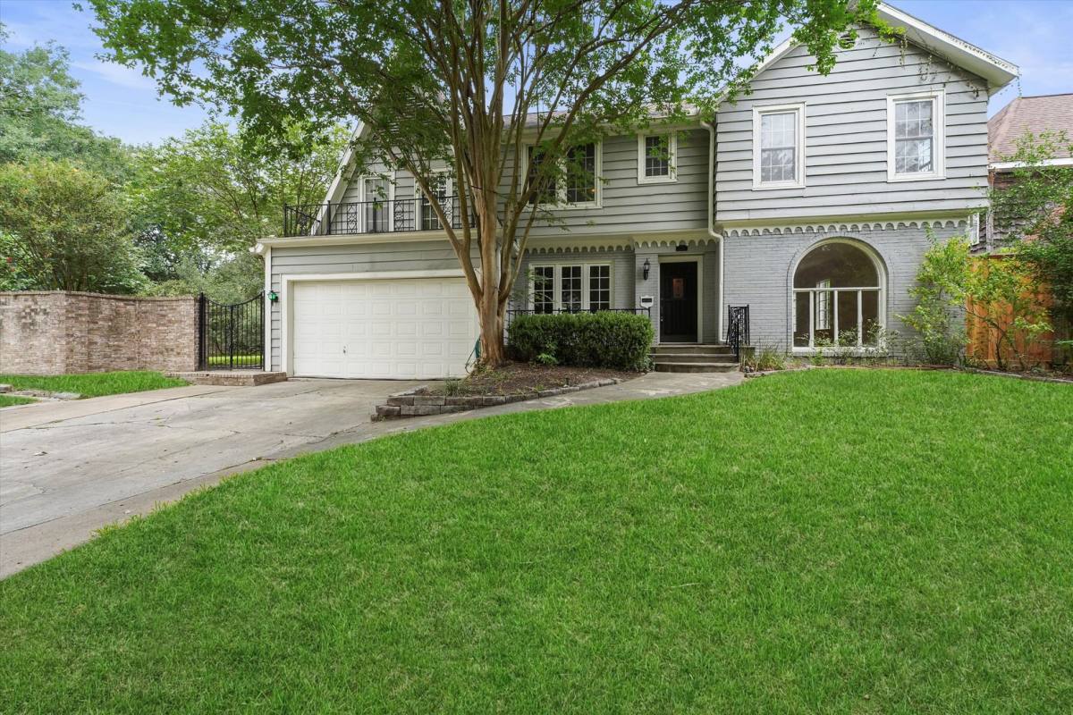 House for rent at 3126 Wroxton Rd, Houston, TX 77005