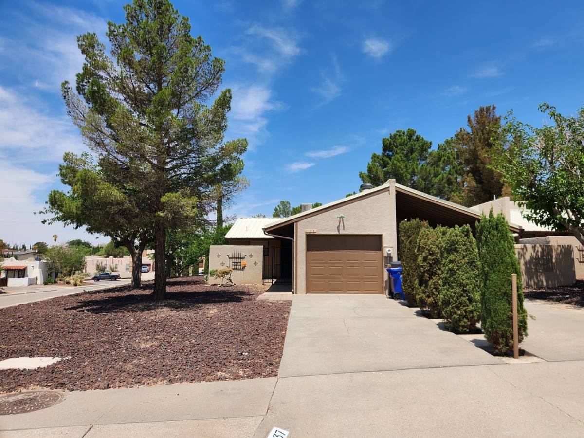 Townhouse for rent at 3237 Missouri, Las Cruces, NM 88011
