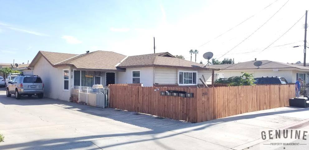 Apartment for rent at 2180 Placentia Ave, Costa Mesa, CA 92627