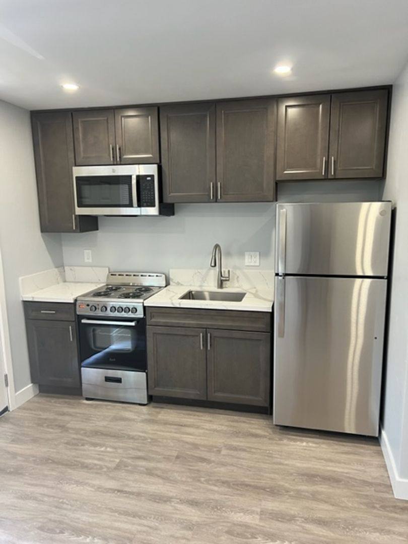 Apartment for rent at 444 Del Mar Court, Chula Vista, CA 91910