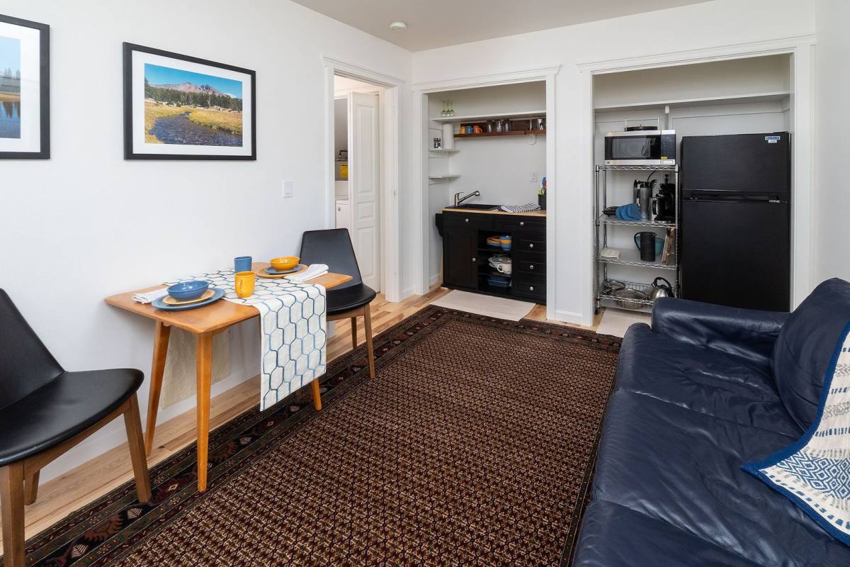 Apartment for rent at 18844 Shoshone Rd Adu, Bend, OR 97702