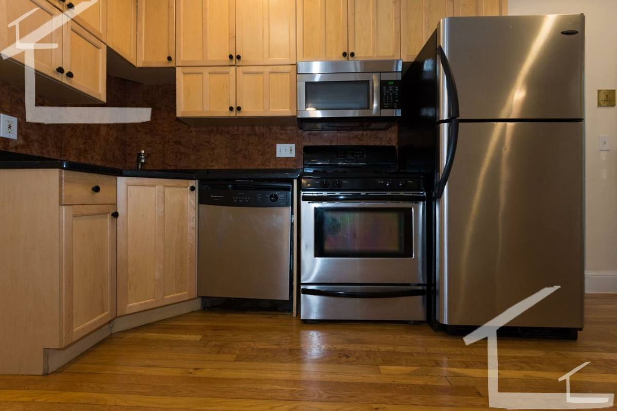 Apartment for rent at 61 Thatcher St #201, Brookline, MA 02446
