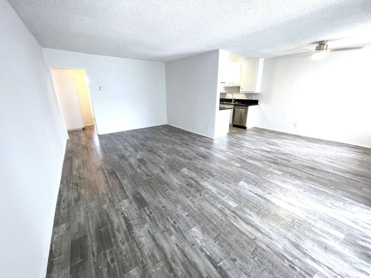 Apartment for rent at 11771 National Blvd, Los Angeles, CA 90064