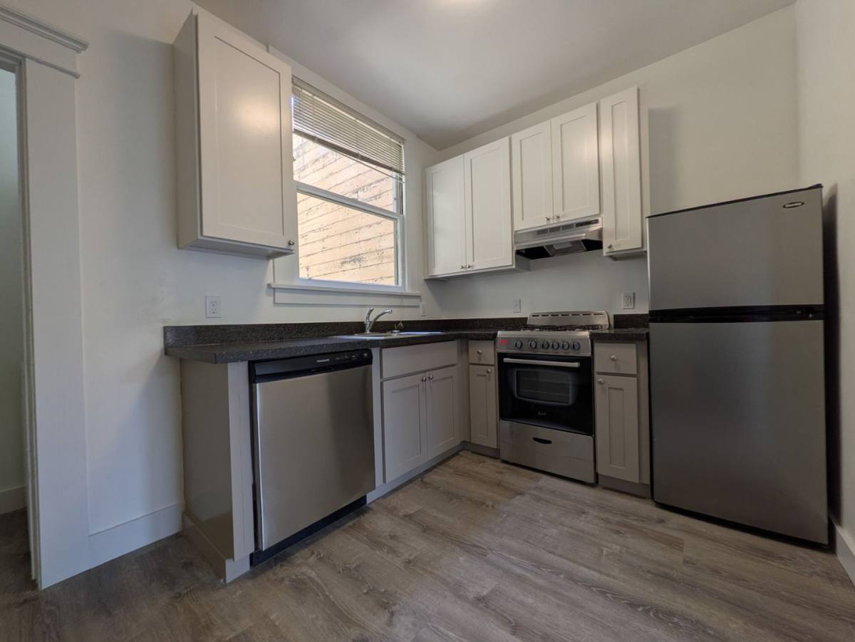 Apartment for rent at 518-520 Divisadero St, San Francisco, CA 94117