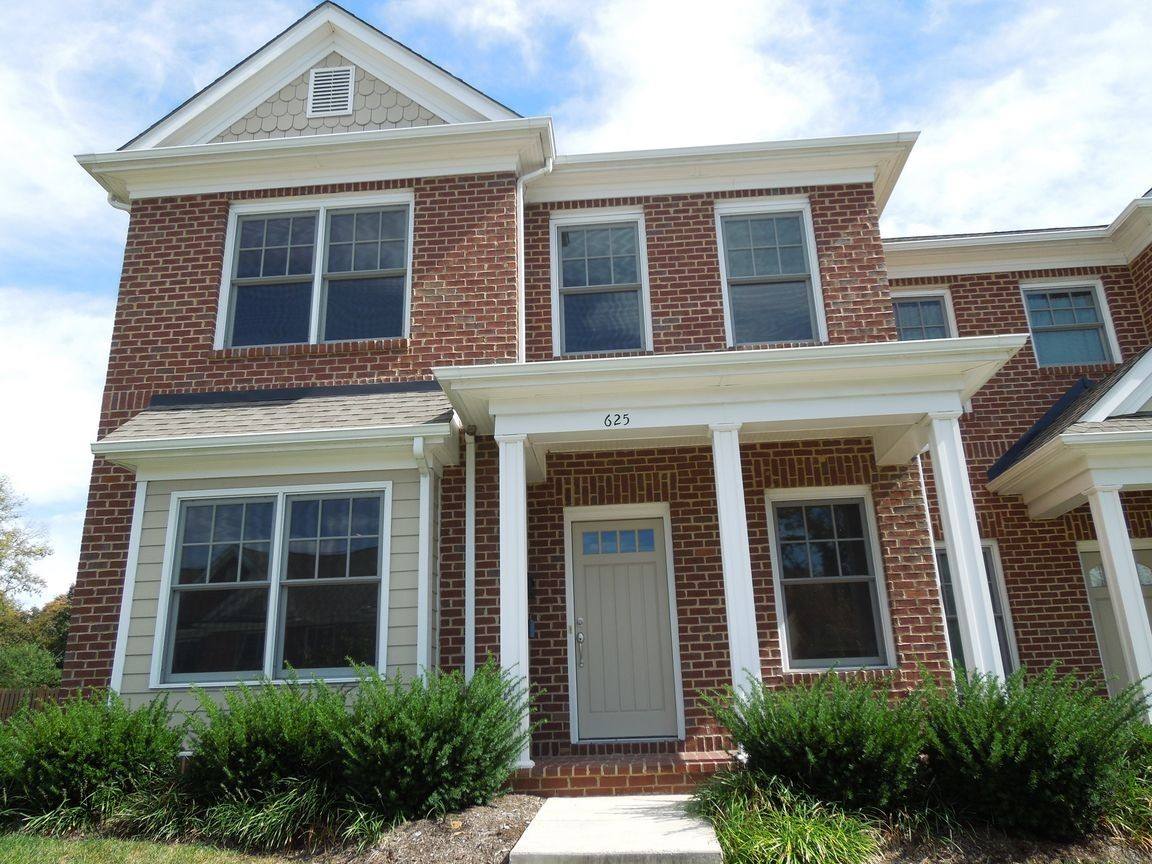 Townhouse for rent at 625 Janette Ave SW, Roanoke, VA 24016