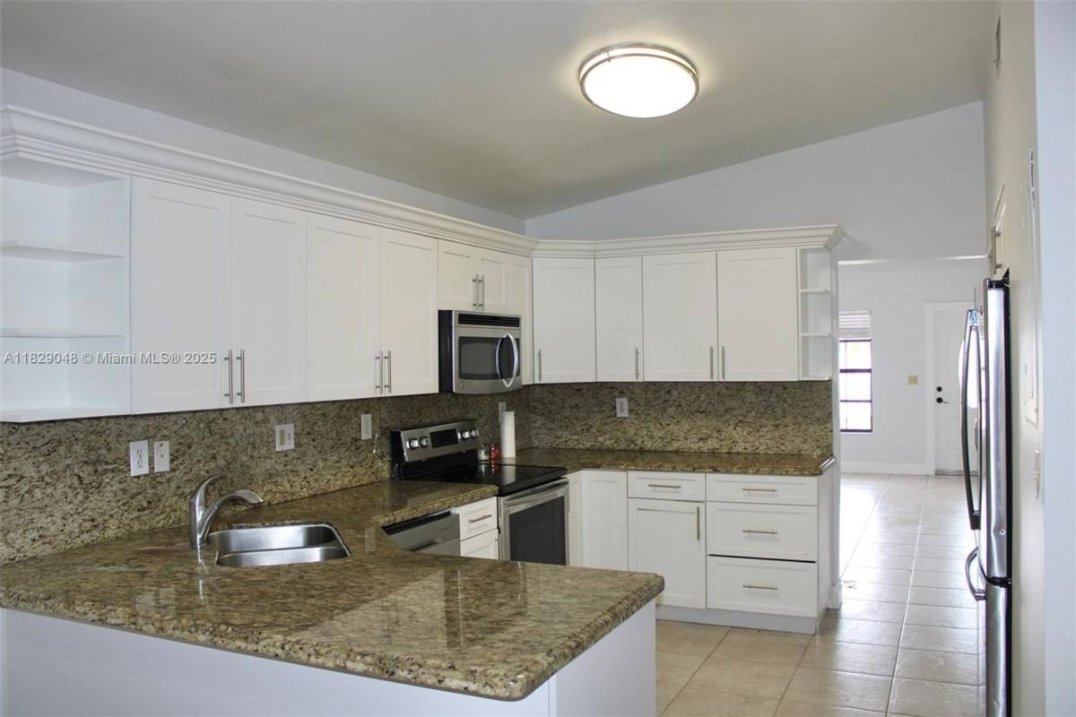 House for rent at 2728 W 74th St, Hialeah, FL 33016