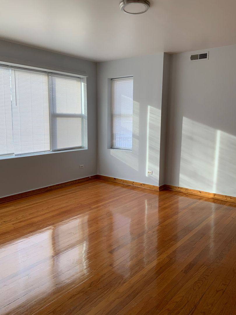 Apartment for rent at 6401 S Washtenaw Ave, Chicago, IL 60629