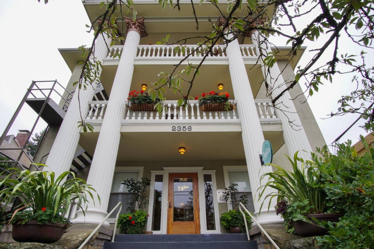 Apartment for rent at 2356 NW Irving St, Portland, OR 97210
