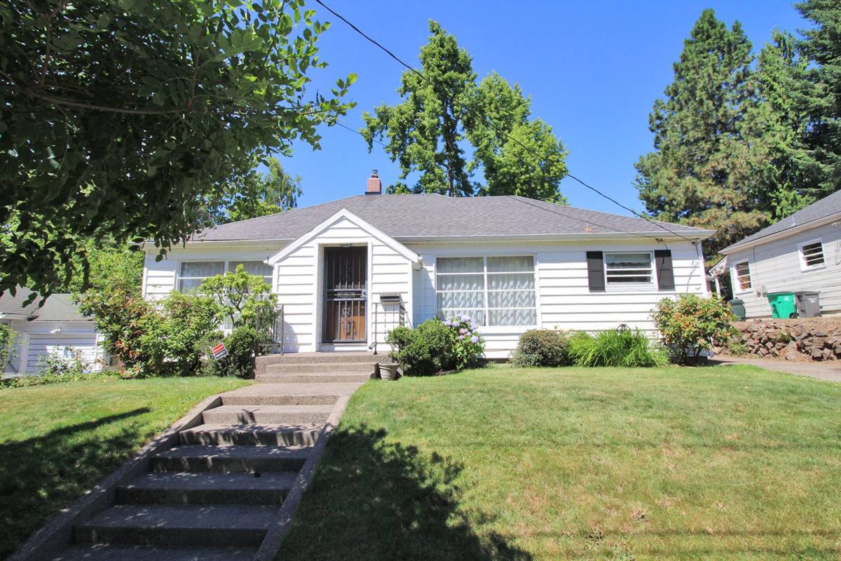 House for rent at 8111 SW 8th Ave, Portland, OR 97219