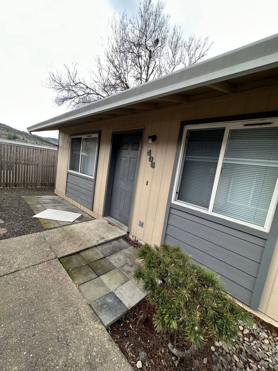 Apartment for rent at 396 NE Miguel St, Roseburg, OR 97470