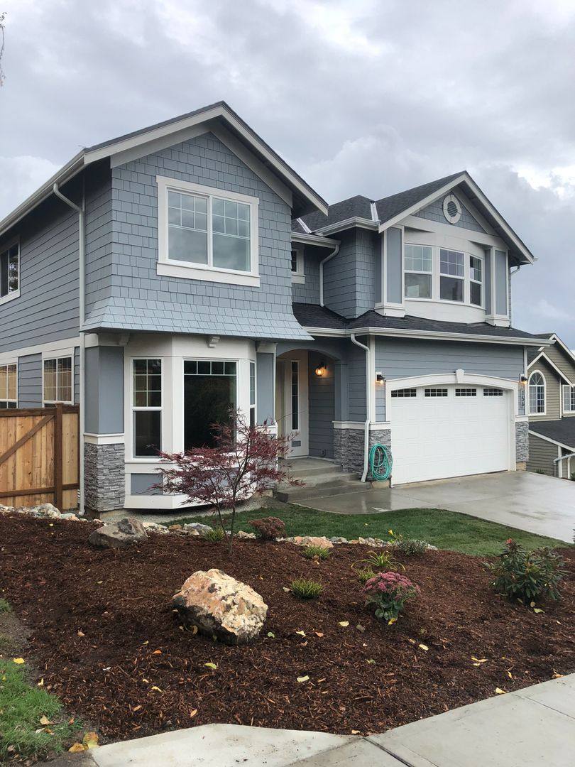 House for rent at 156 Oakesdale Ave SW, Renton, WA 98057