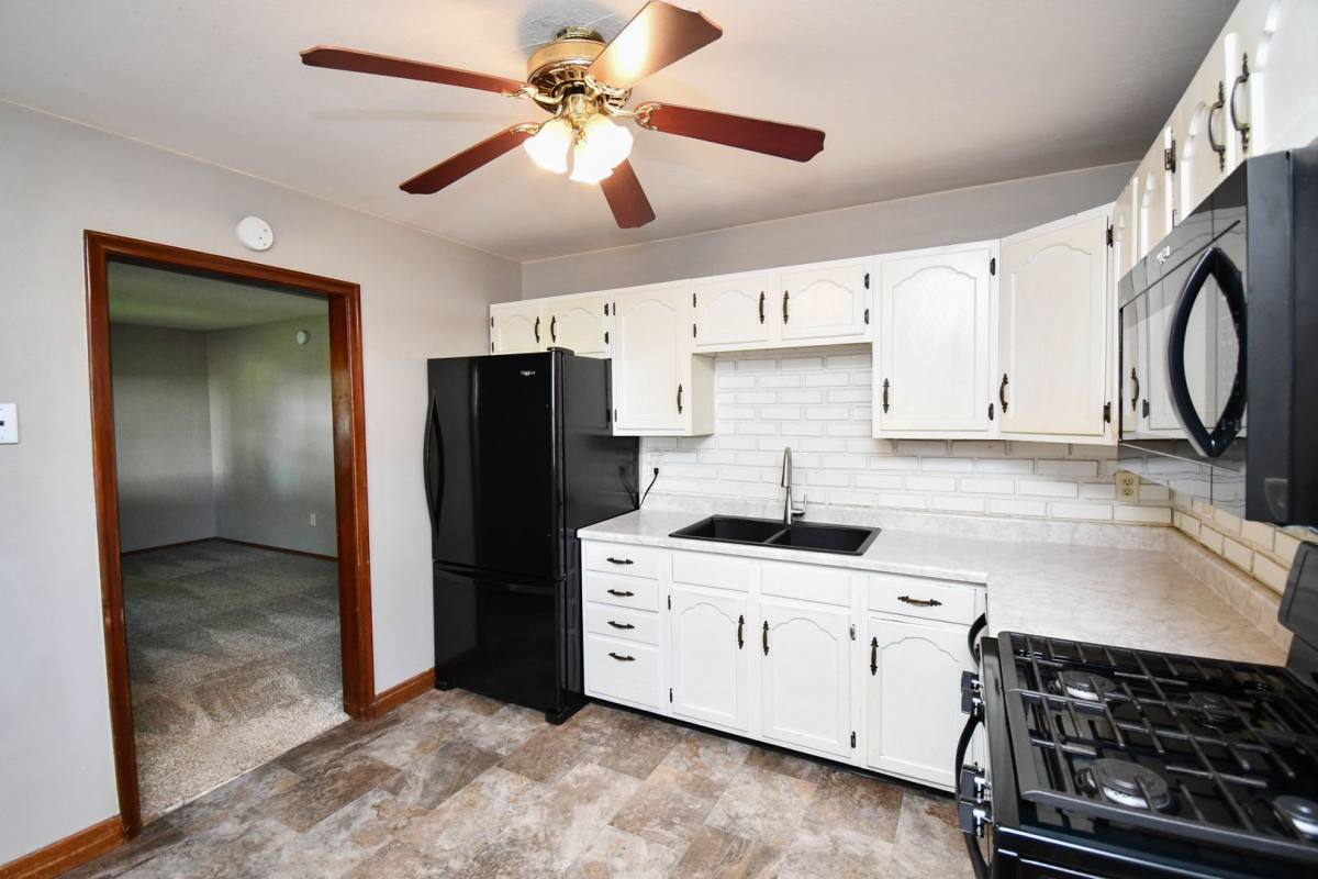 House for rent at 900 S Marday Ave, Sioux Falls, SD 57103