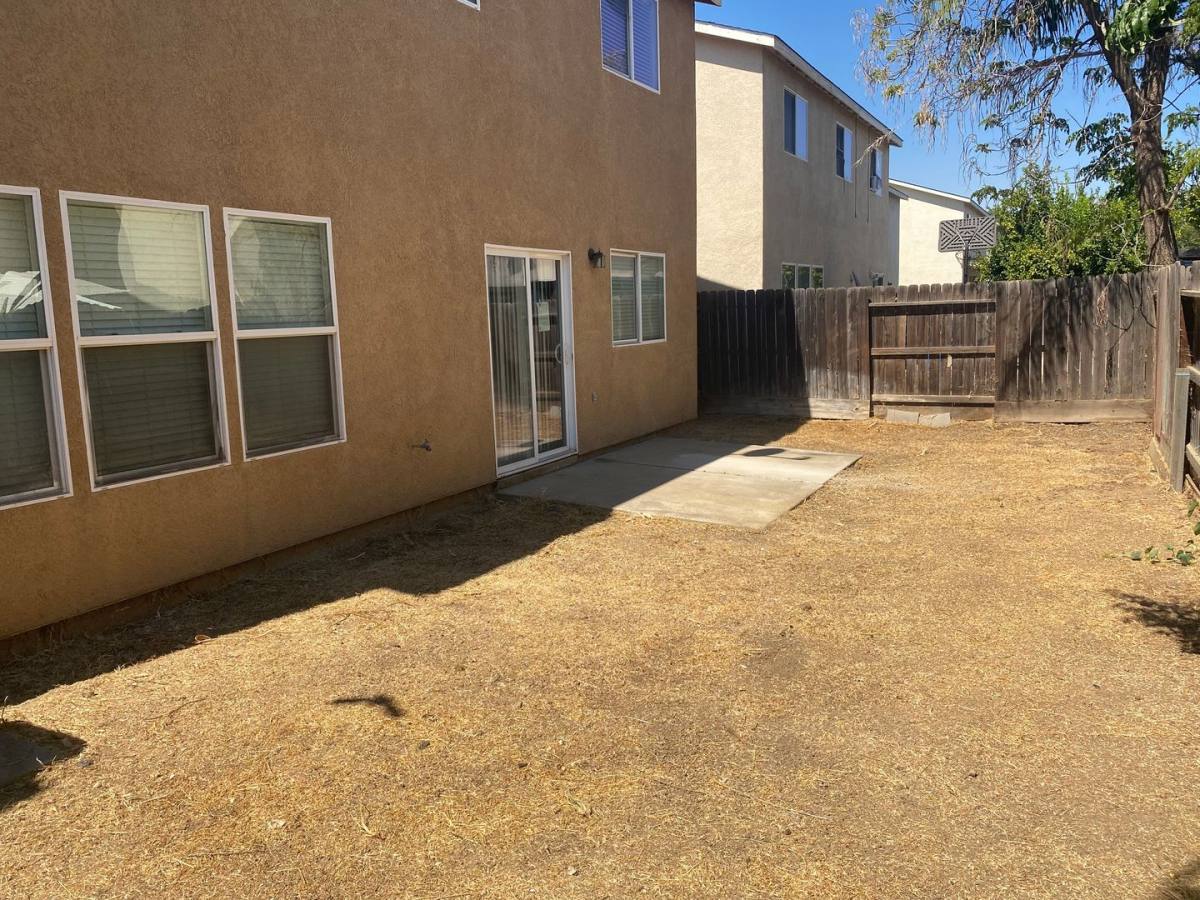 House for rent at 1276 Day Light Dr, Merced, CA 95348