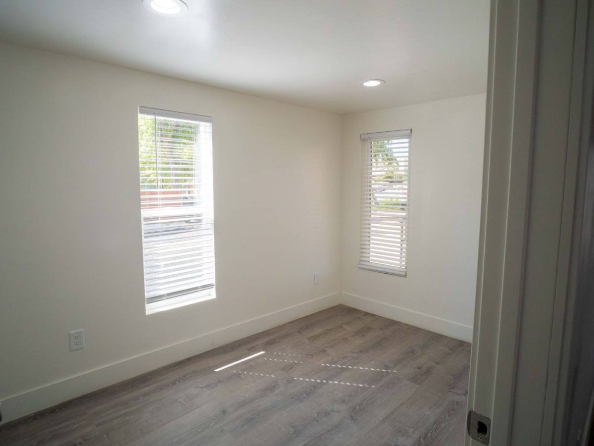 Apartment for rent at 122 E Plaza Blvd, National City, CA 91950