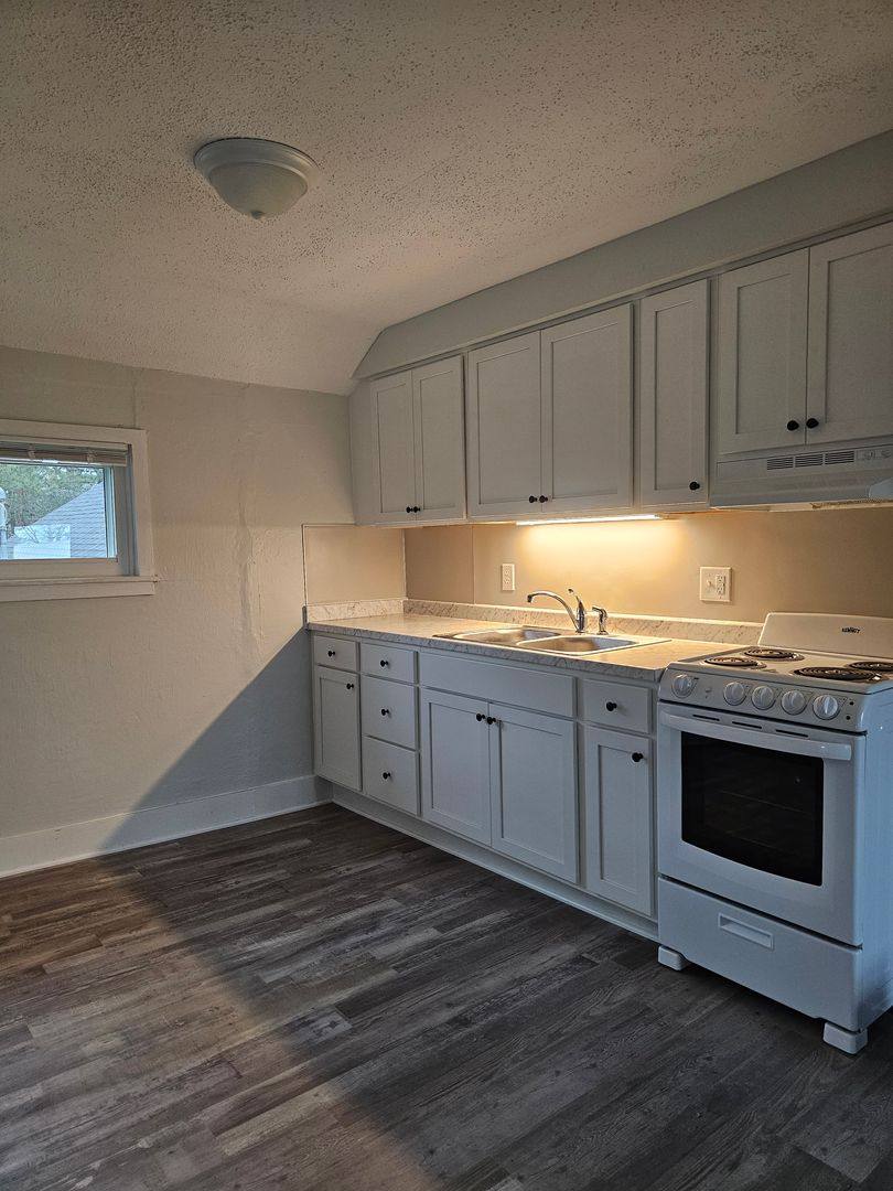Apartment for rent at 101 E Main, Haskins, OH 43525