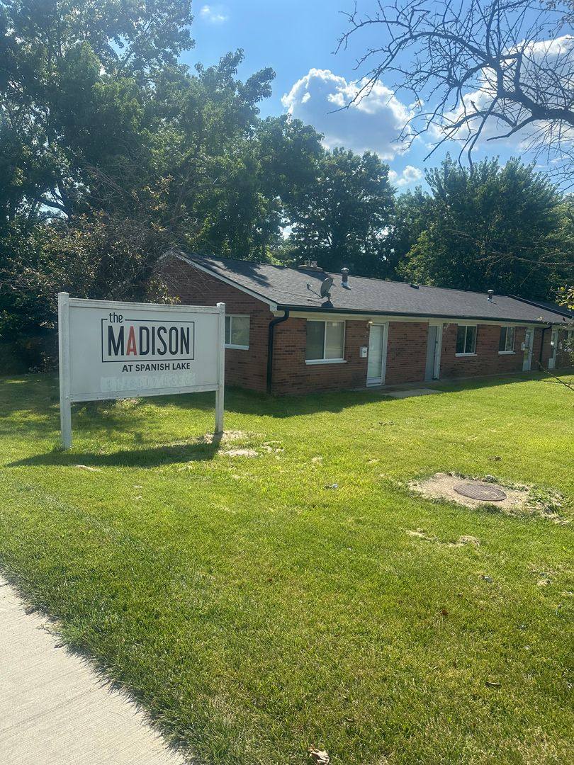 Apartment for rent at 1510 - 1574 Leonaire Court, Saint Louis, MO 63138