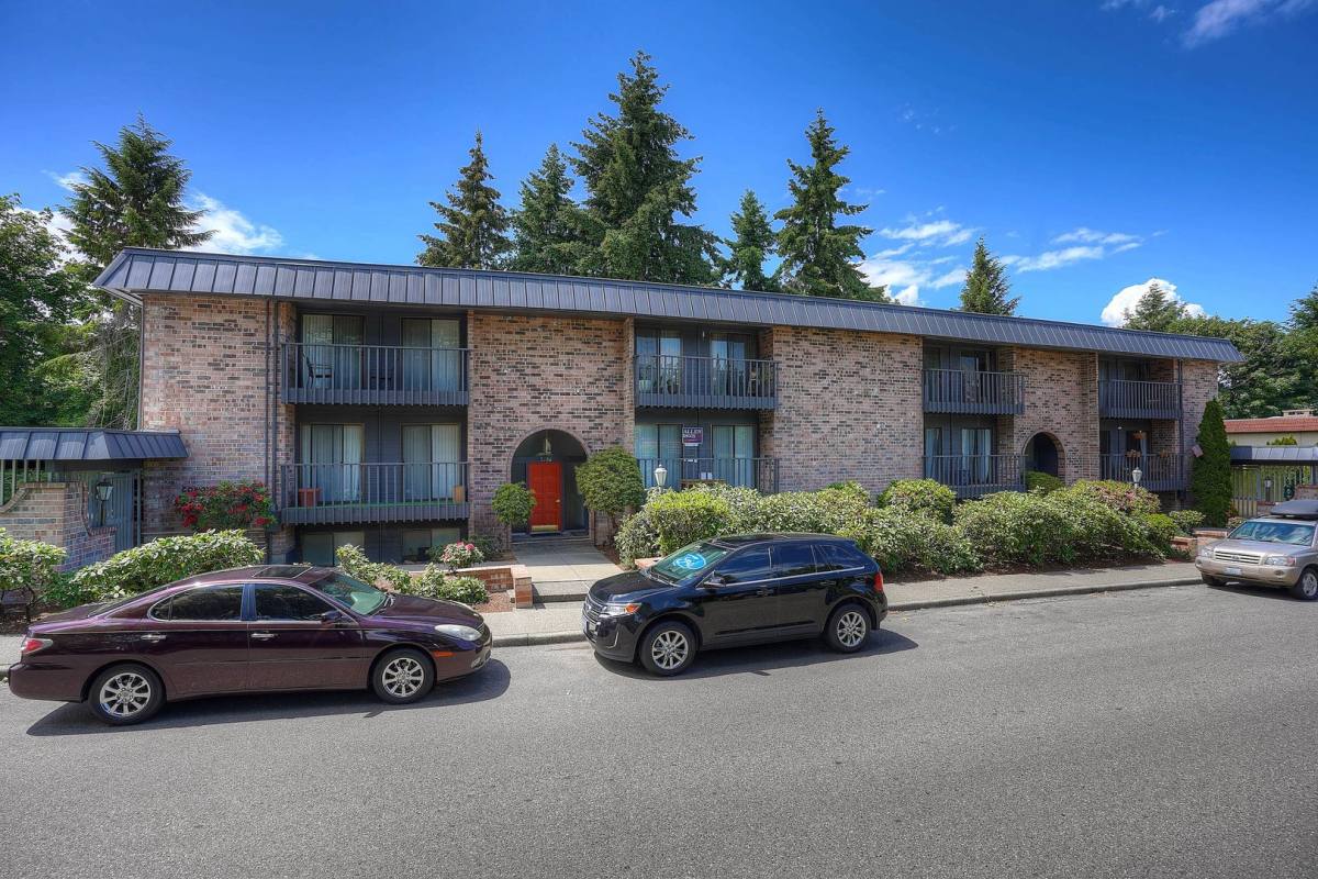 Apartment for rent at 2106-2112 N Fife St, Tacoma, WA 98406