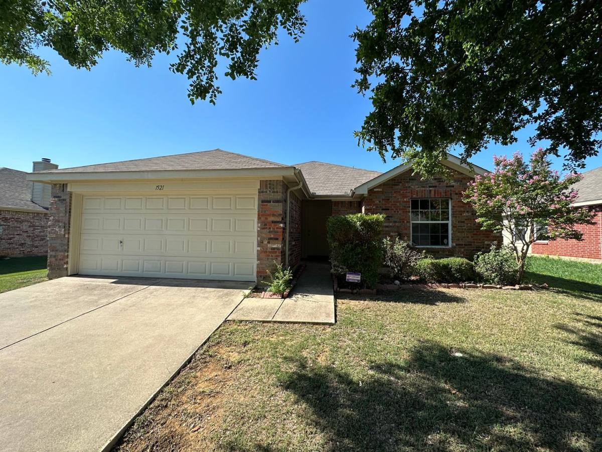 House for rent at 1521 Carrigan Lane, Denton, TX 76207