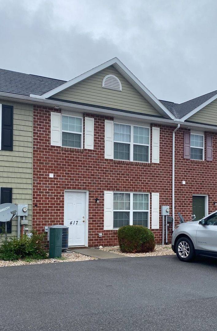 Apartment for rent at 411-421 Lantern Lane, Chambersburg, PA 17201