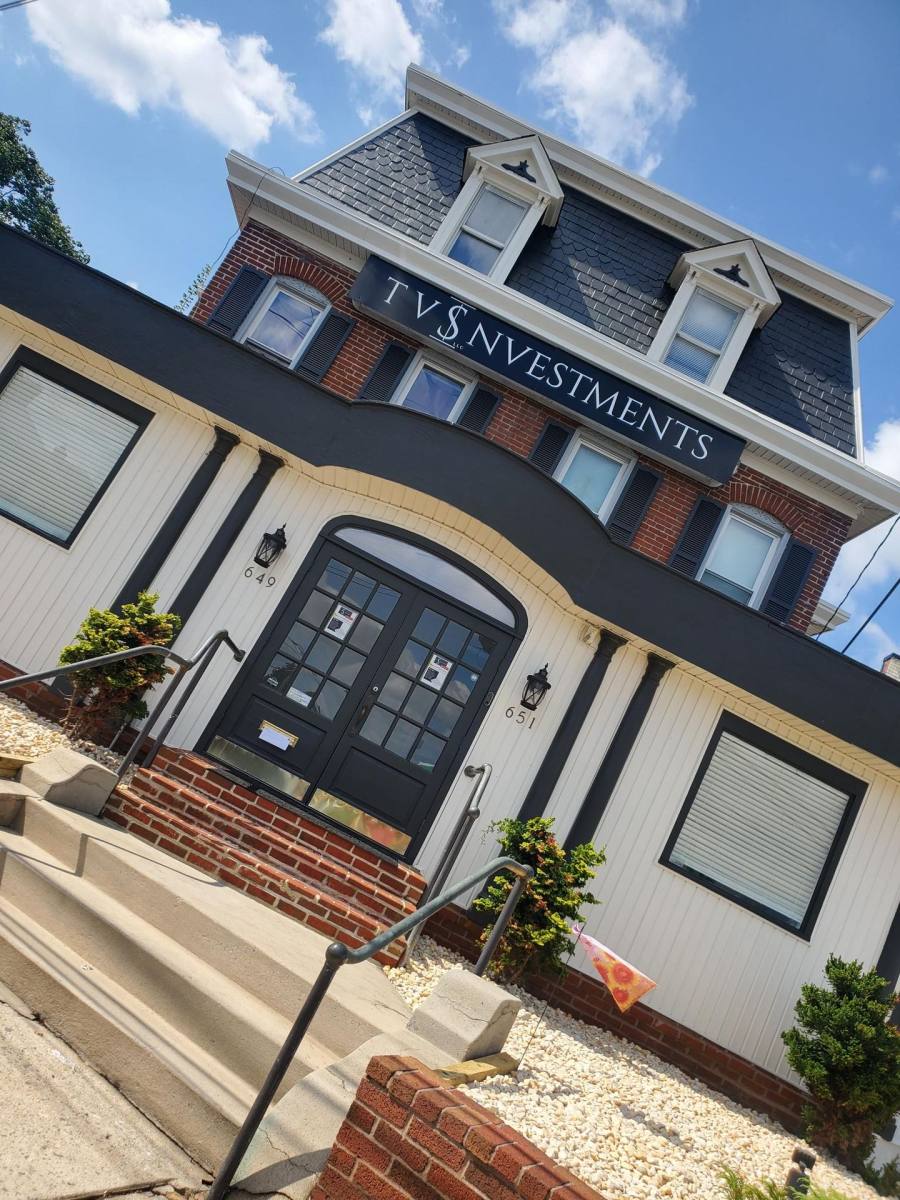 Apartment for rent at 649 651 Potomac Ave, Hagerstown, MD 21740