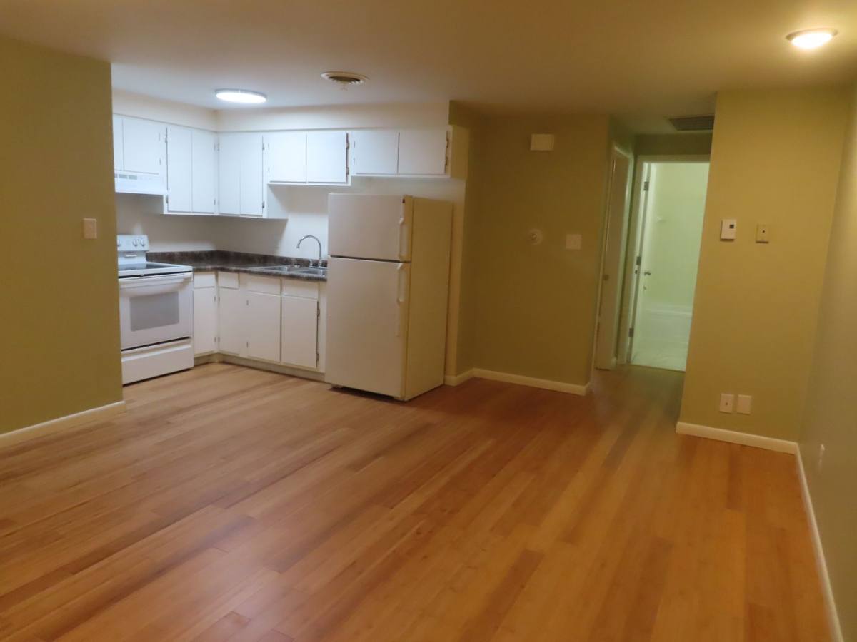 Apartment for rent at 1107 W Washington Blvd, Fort Wayne, IN 46802