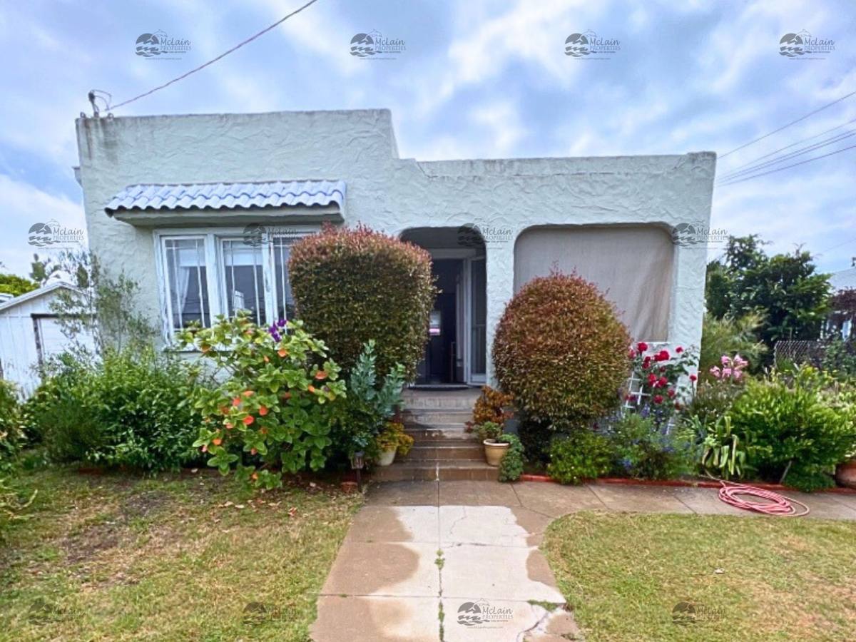 Apartment for rent at 304 N Rios Ave, Solana Beach, CA 92075