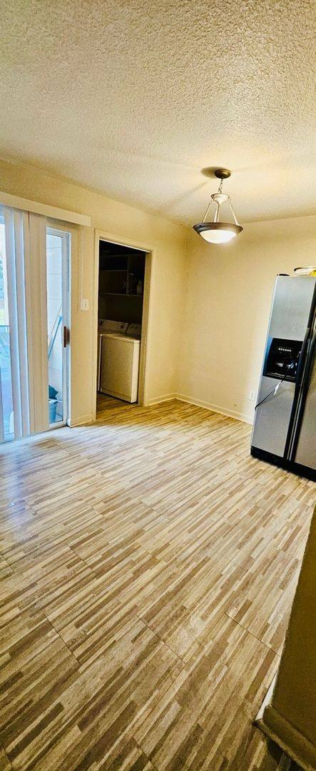 Condo for rent at 8100 Creekbend Dr, Houston, TX 77071